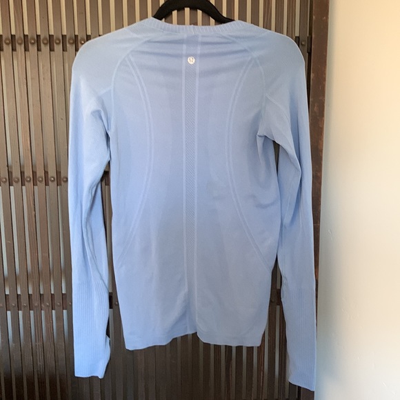 Lululemon long sleeve Swiftly Tech in Haze - Picture 2 of 5